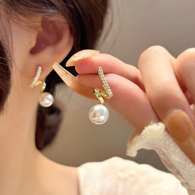 Radiant Pearl Imitation Earrings - CallaLilyStore