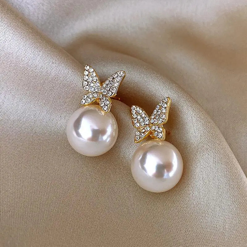 Radiant Pearl Imitation Earrings - CallaLilyStore