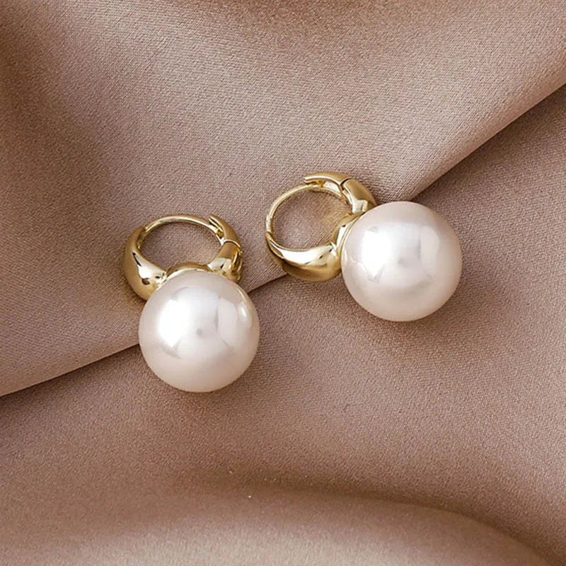 Radiant Pearl Imitation Earrings - CallaLilyStore